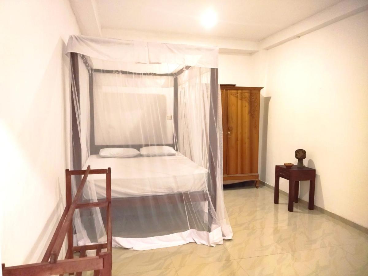 Mama'S Hostel Аханґама Екстер'єр фото