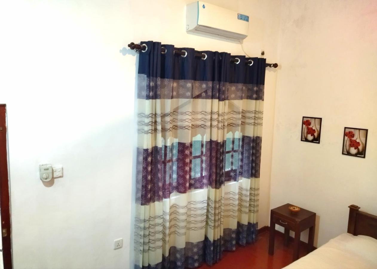 Mama'S Hostel Аханґама Екстер'єр фото
